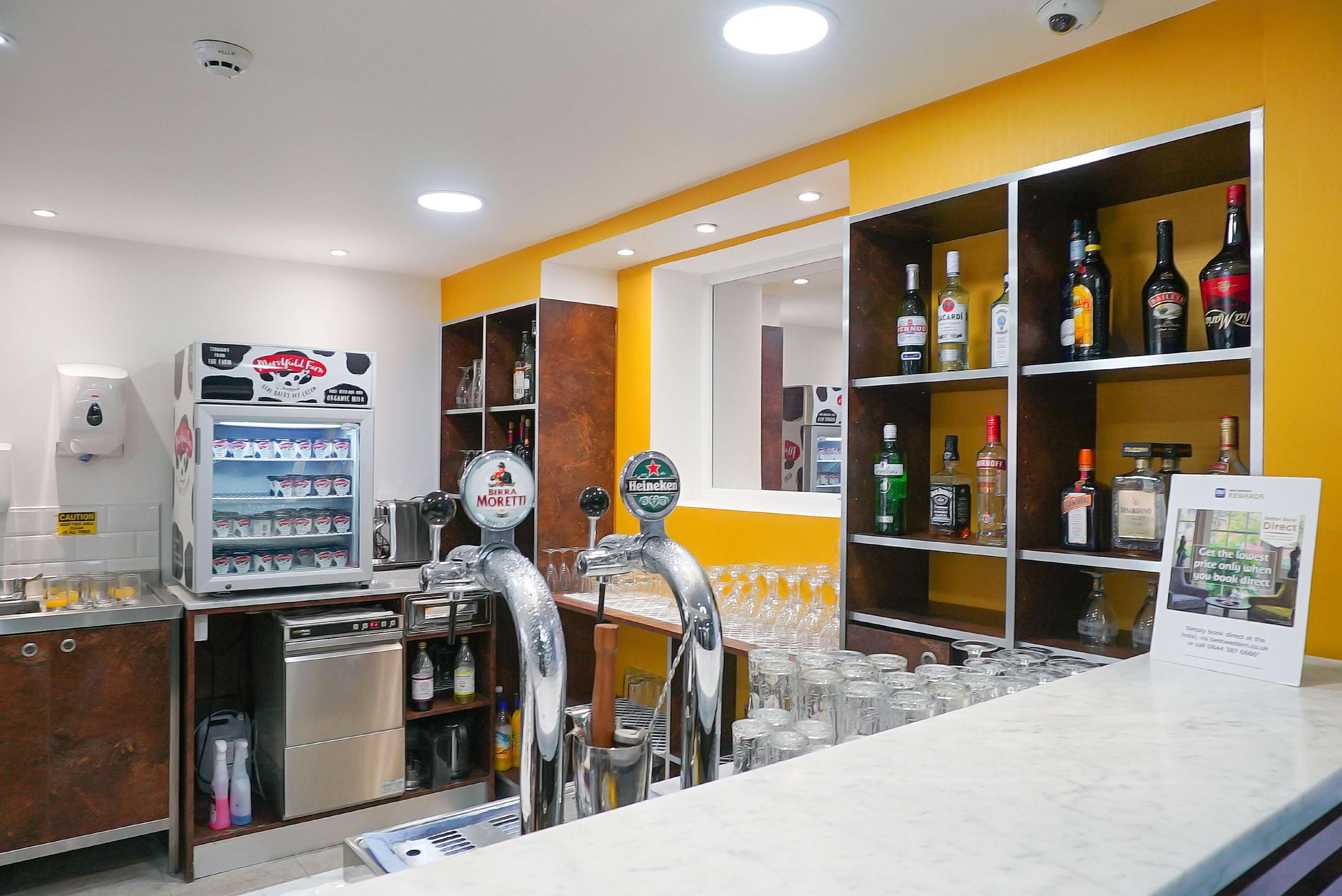 Best Western Plus London Croydon Aparthotel Екстериор снимка