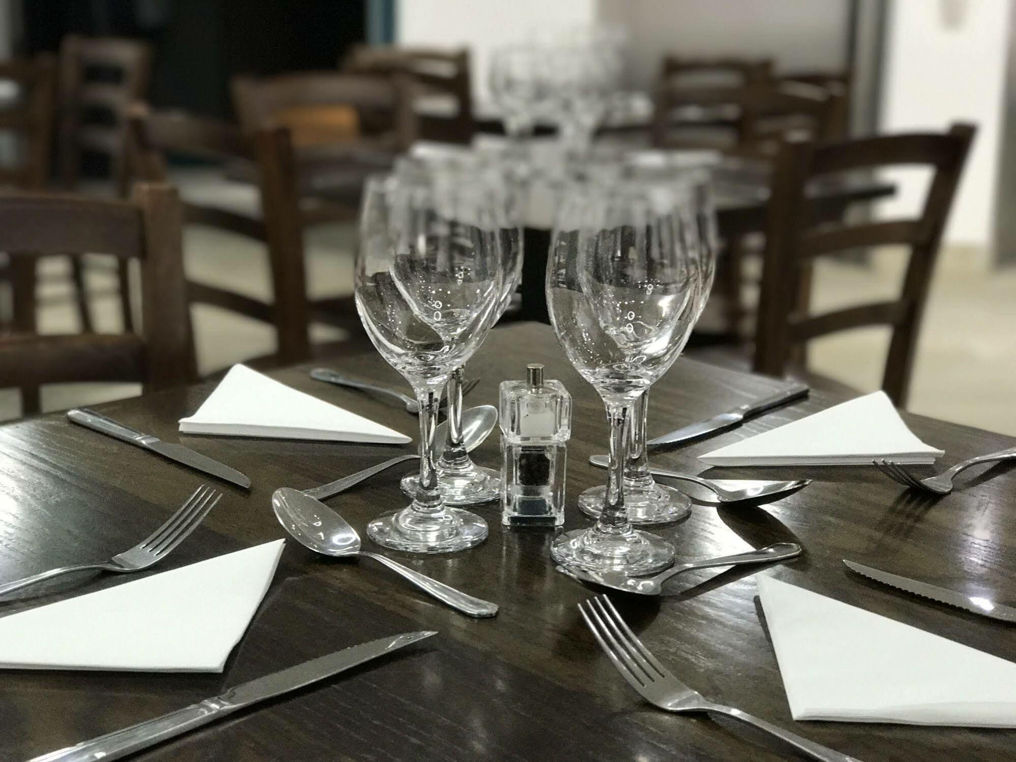 Best Western Plus London Croydon Aparthotel Екстериор снимка